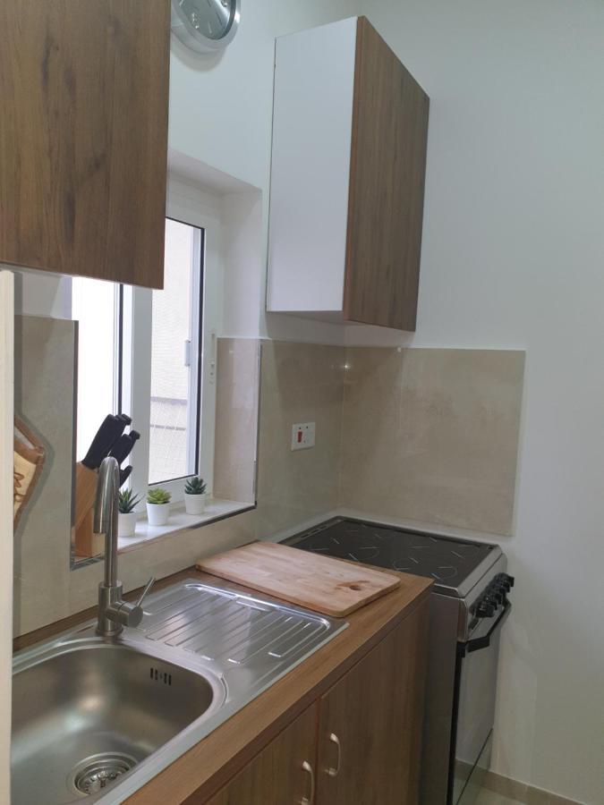 Modern Apartment In Central Bugibba St. Paul's Bay Exterior foto